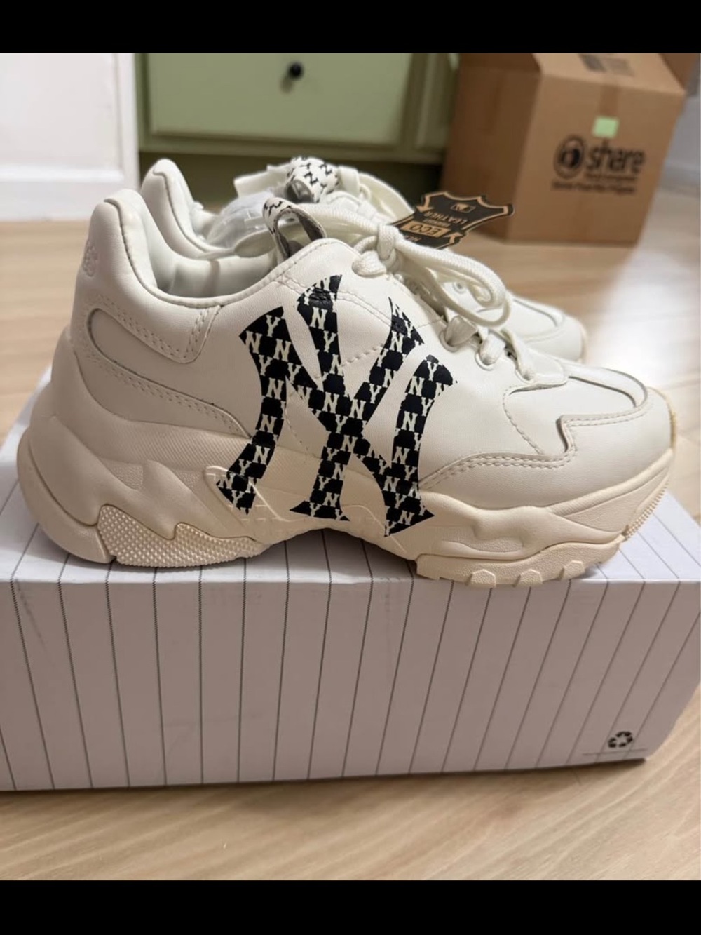 MLB Cream Low-Top Sneakers with Black NY Logo Pattern